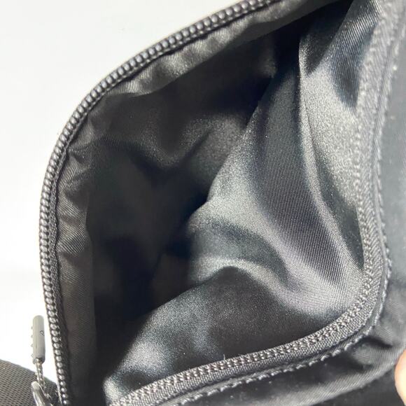 Lululemon Black Nylon Belt Bag - Picture 6 of 9